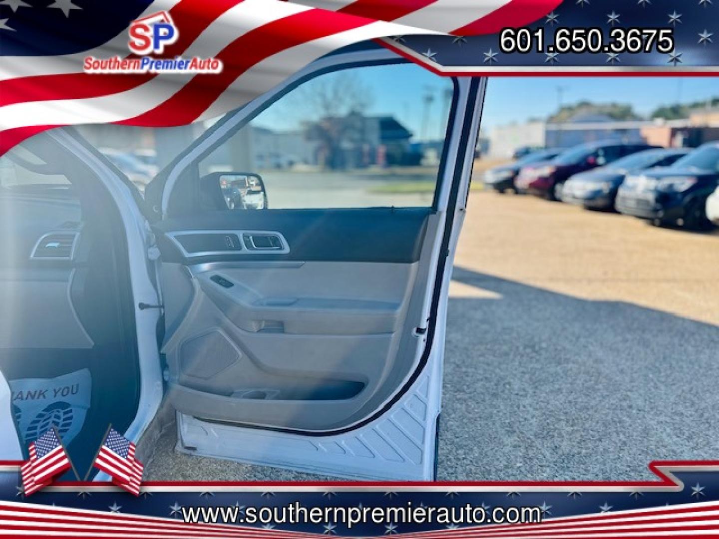 2014 WHITE FORD EXPLORER XLT (1FM5K7D80EG) , located at 922 W. Beacon St., Philadelphia, MS, 39350, (601) 650-3675, 32.770447, -89.127151 - Photo#11